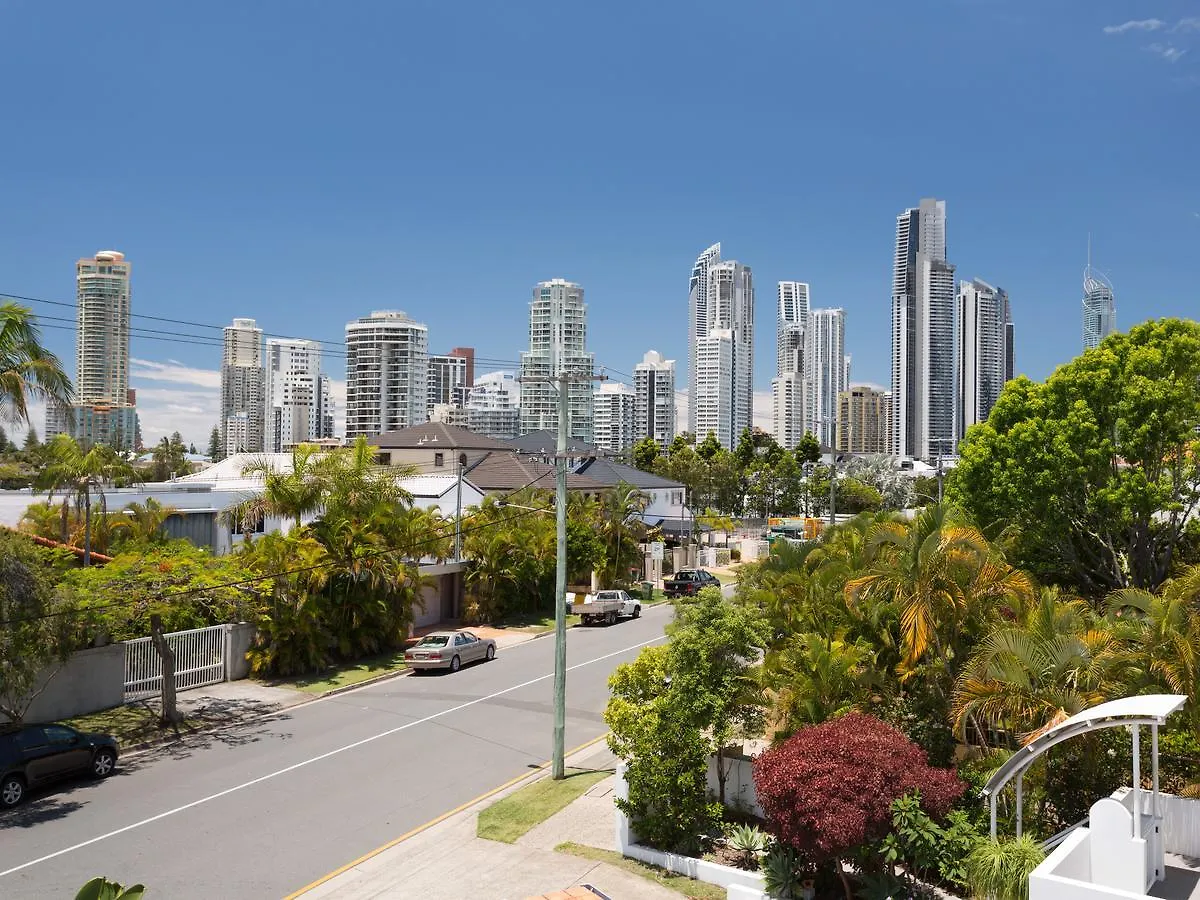 Chevron Sails Apartment Gold Coast