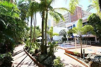 St Tropez 3* Gold Coast