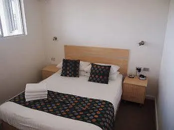 אתר נופש Mariner Shores Club גולד קוסט