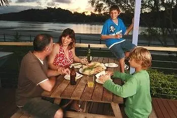 מלון Tallebudgera Creek Tourist Park גולד קוסט