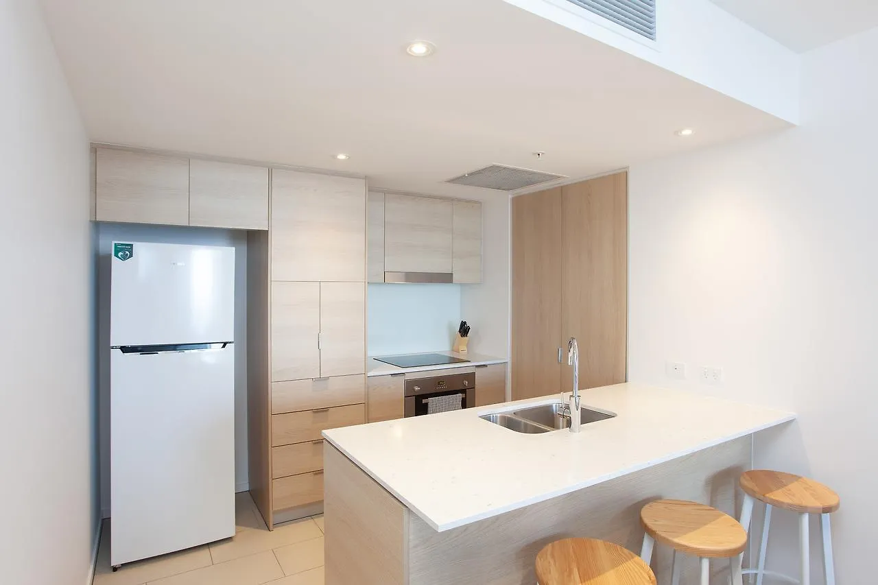 High Floor Ocean View Suites Broadbeach Apartament