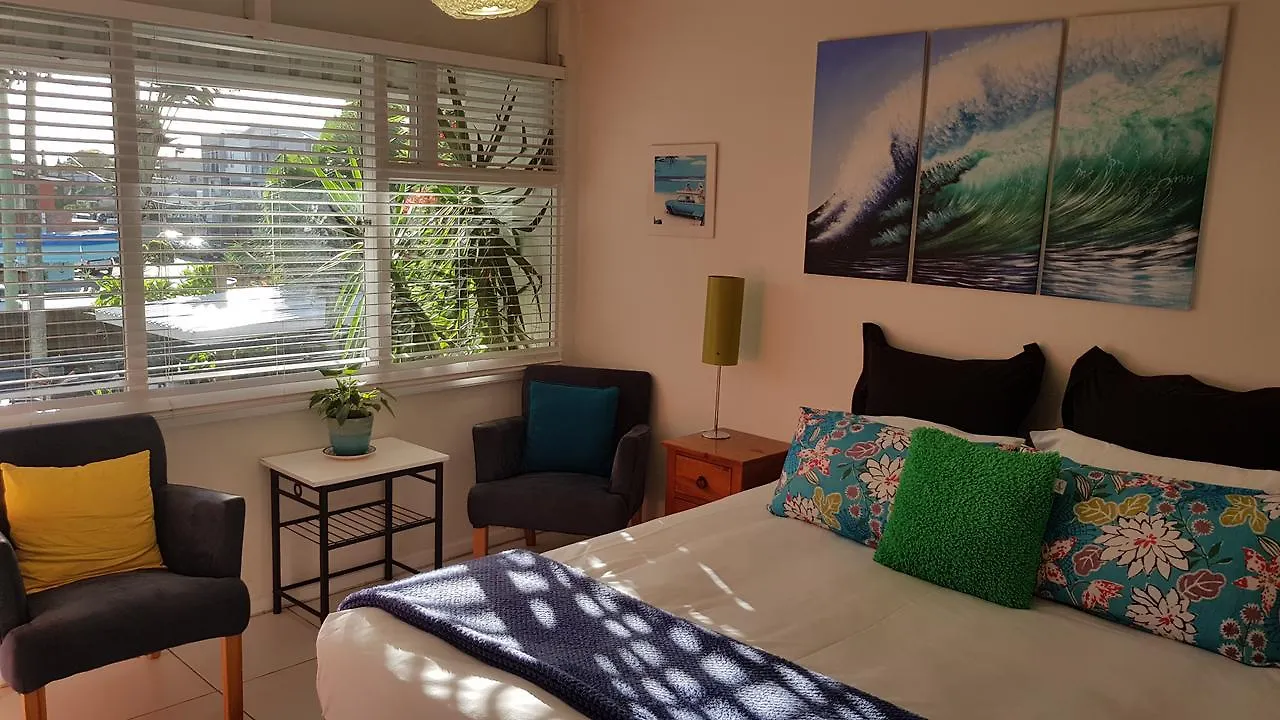 Motel Burleigh Break 3*