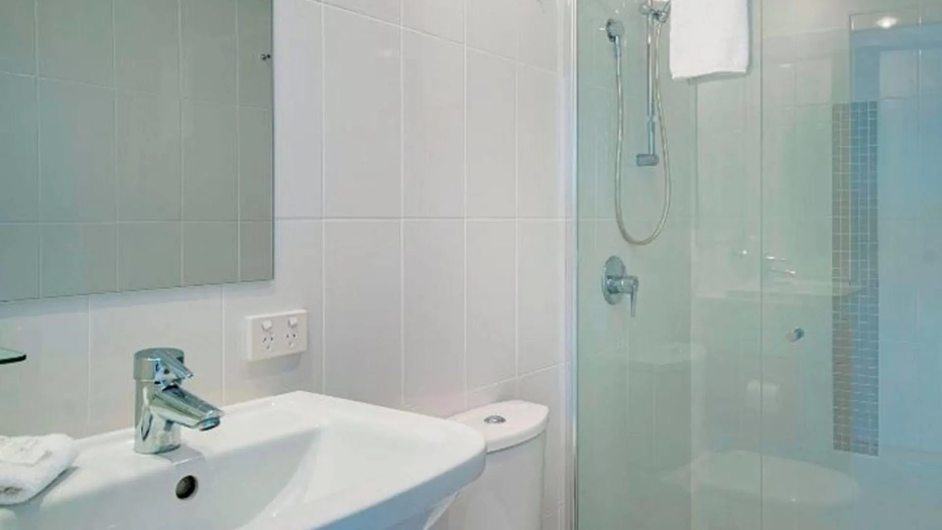 Azzura Greens 5*