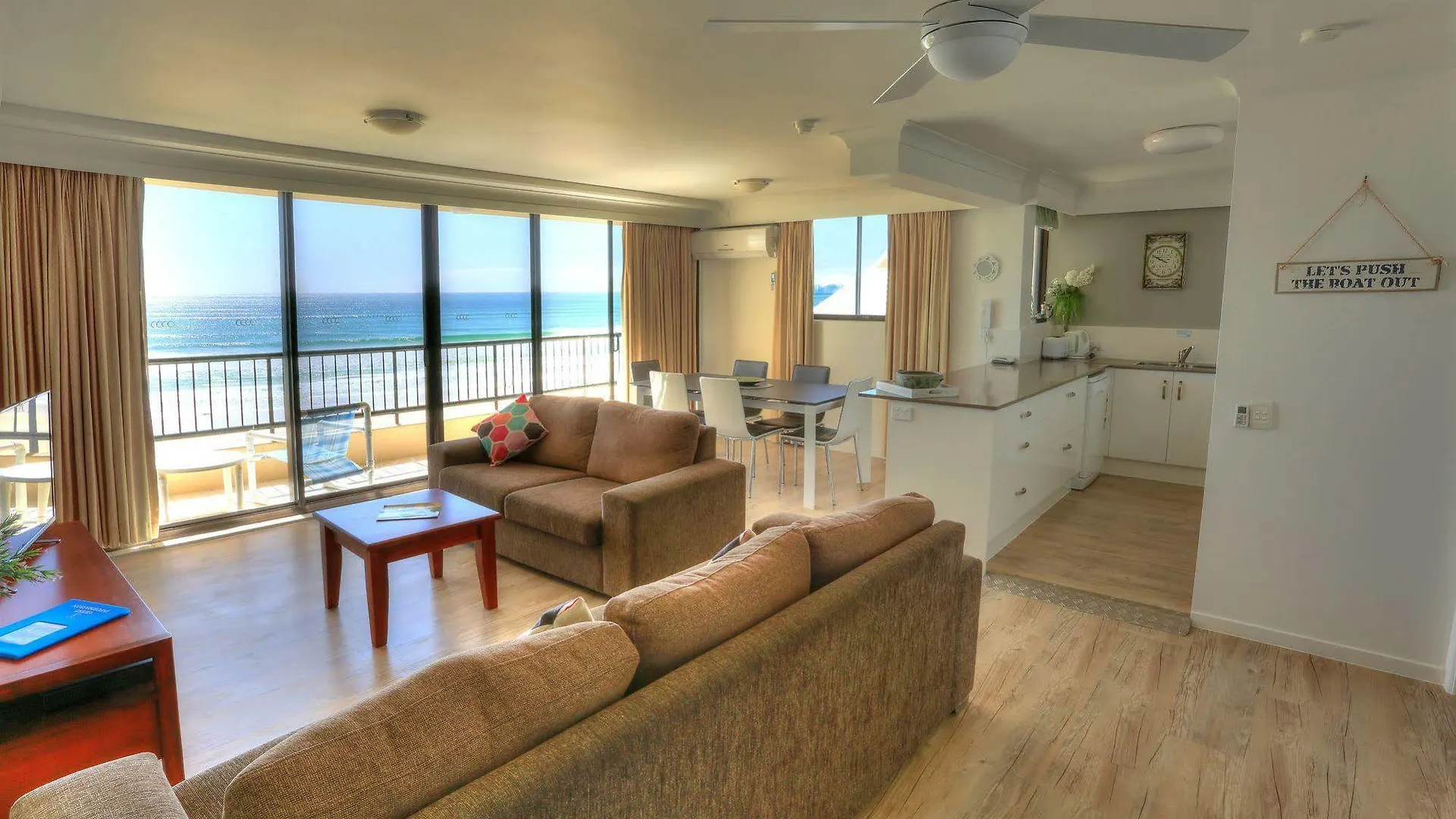 Pelican Sands Resort Gold Coast