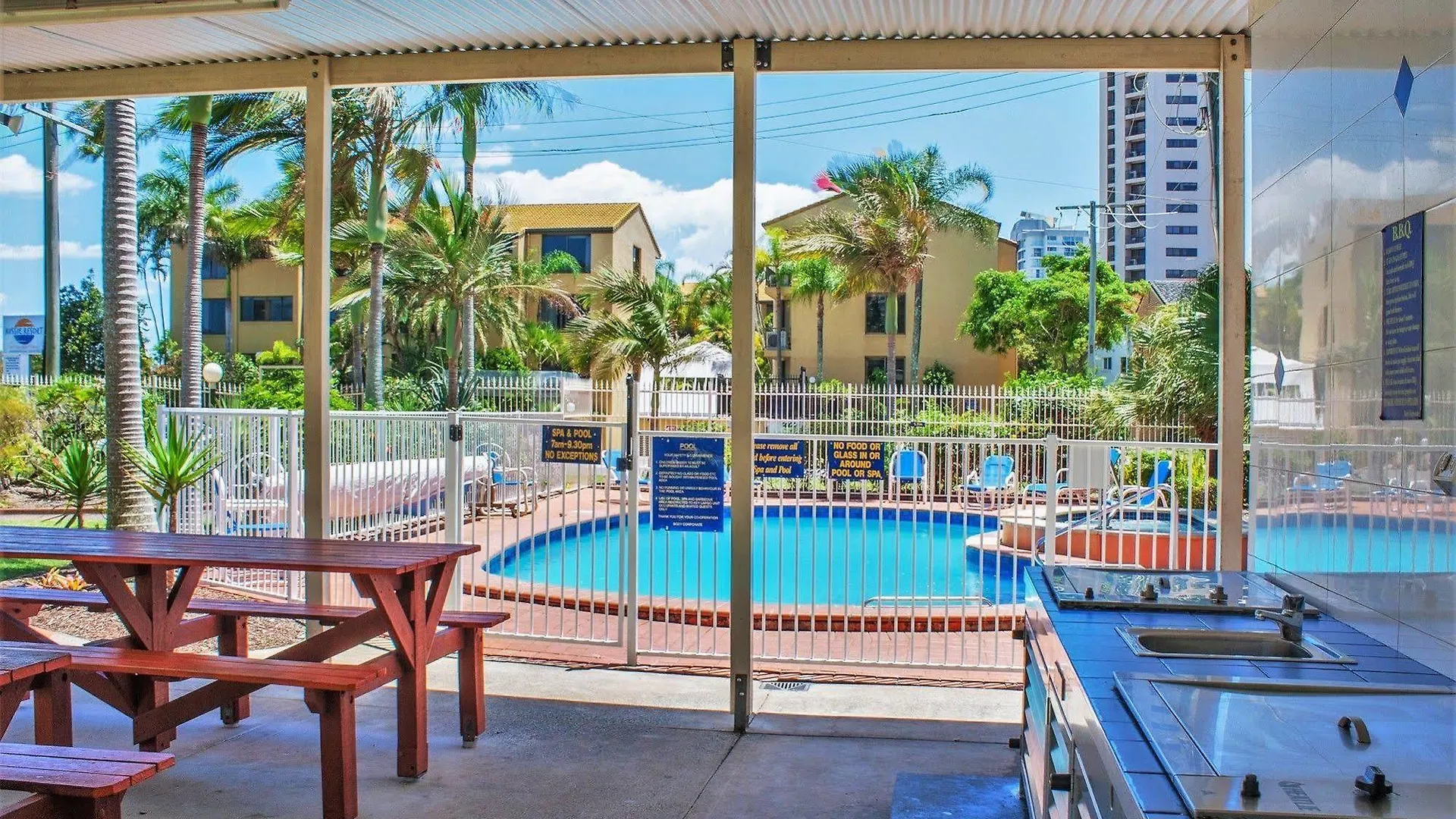 Aparthotel Key Largo 3*