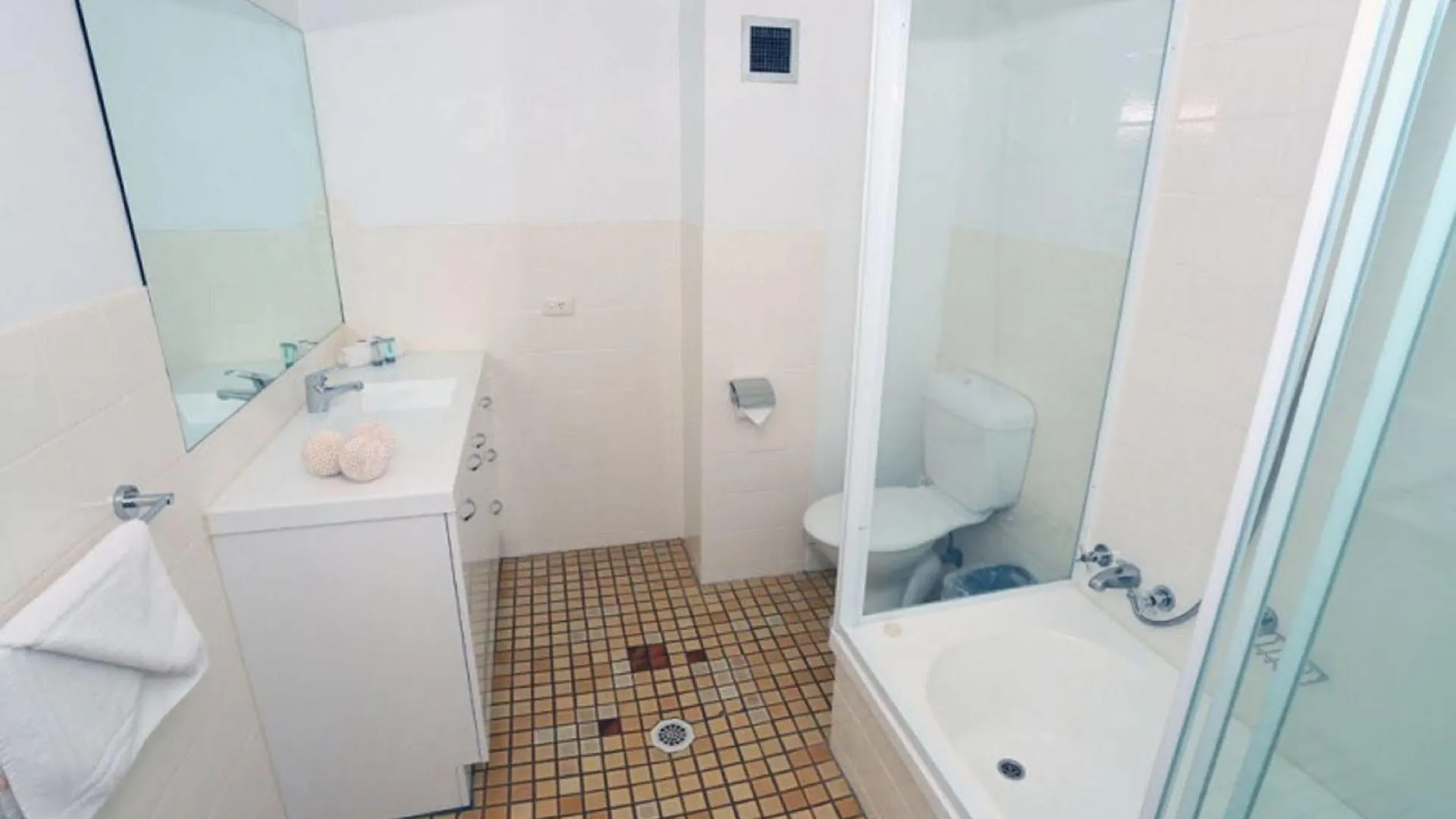 St Tropez Resort Gold Coast