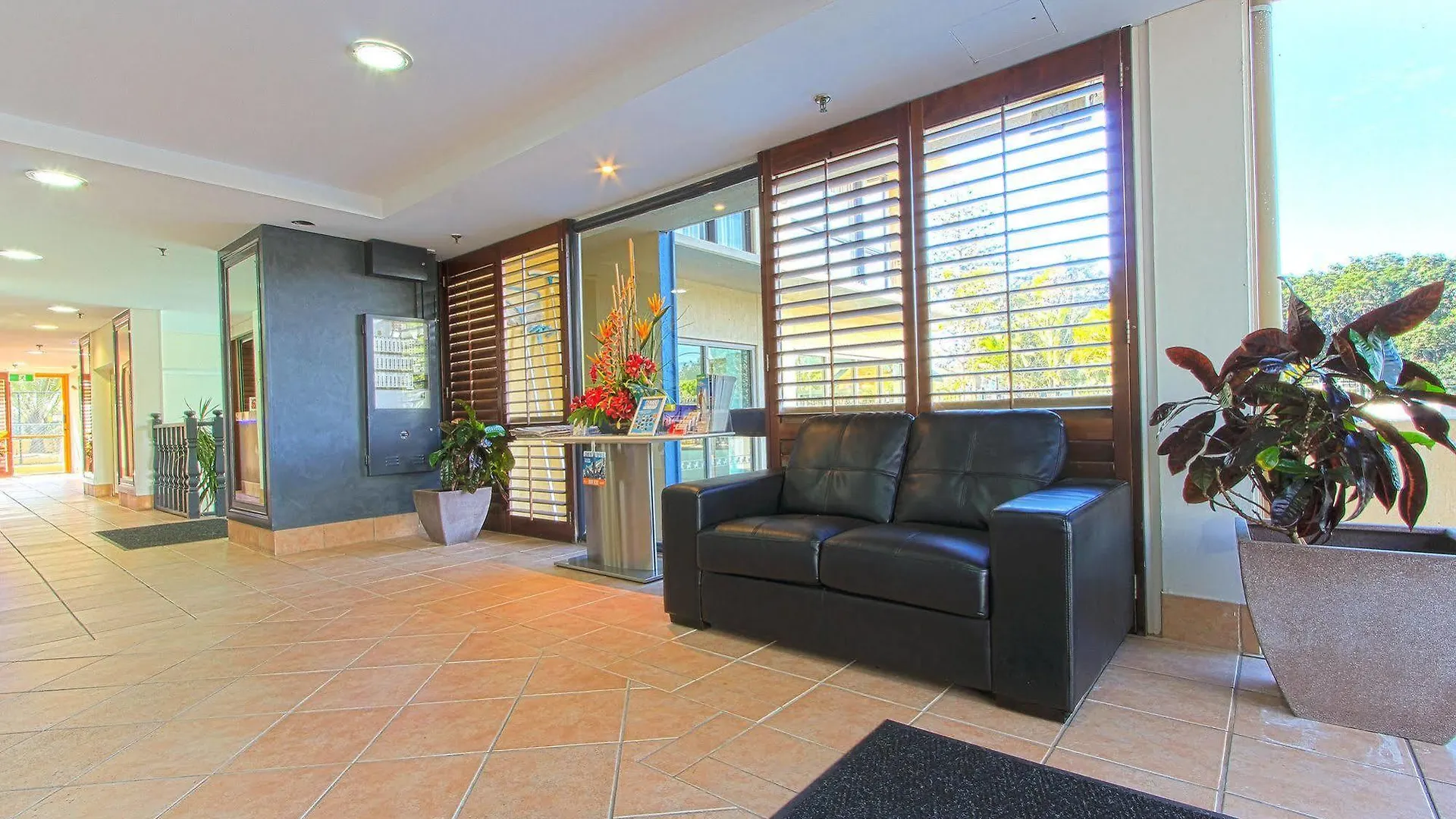 Capricorn One Beachside - Official
