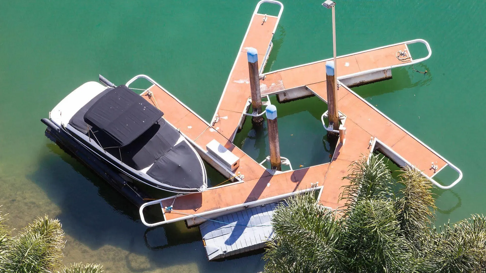 Hotel apartamentowy Capricorn One Beachside - Official