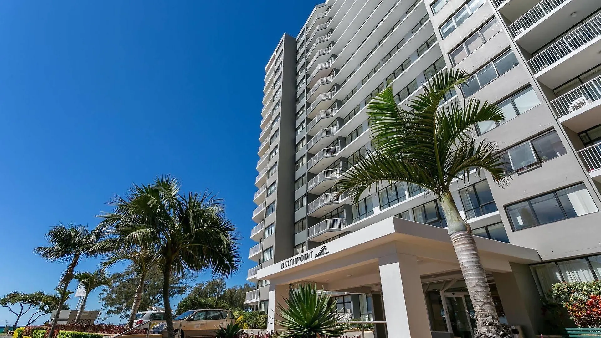 Aparthotel Breakfree Beachpoint 3*