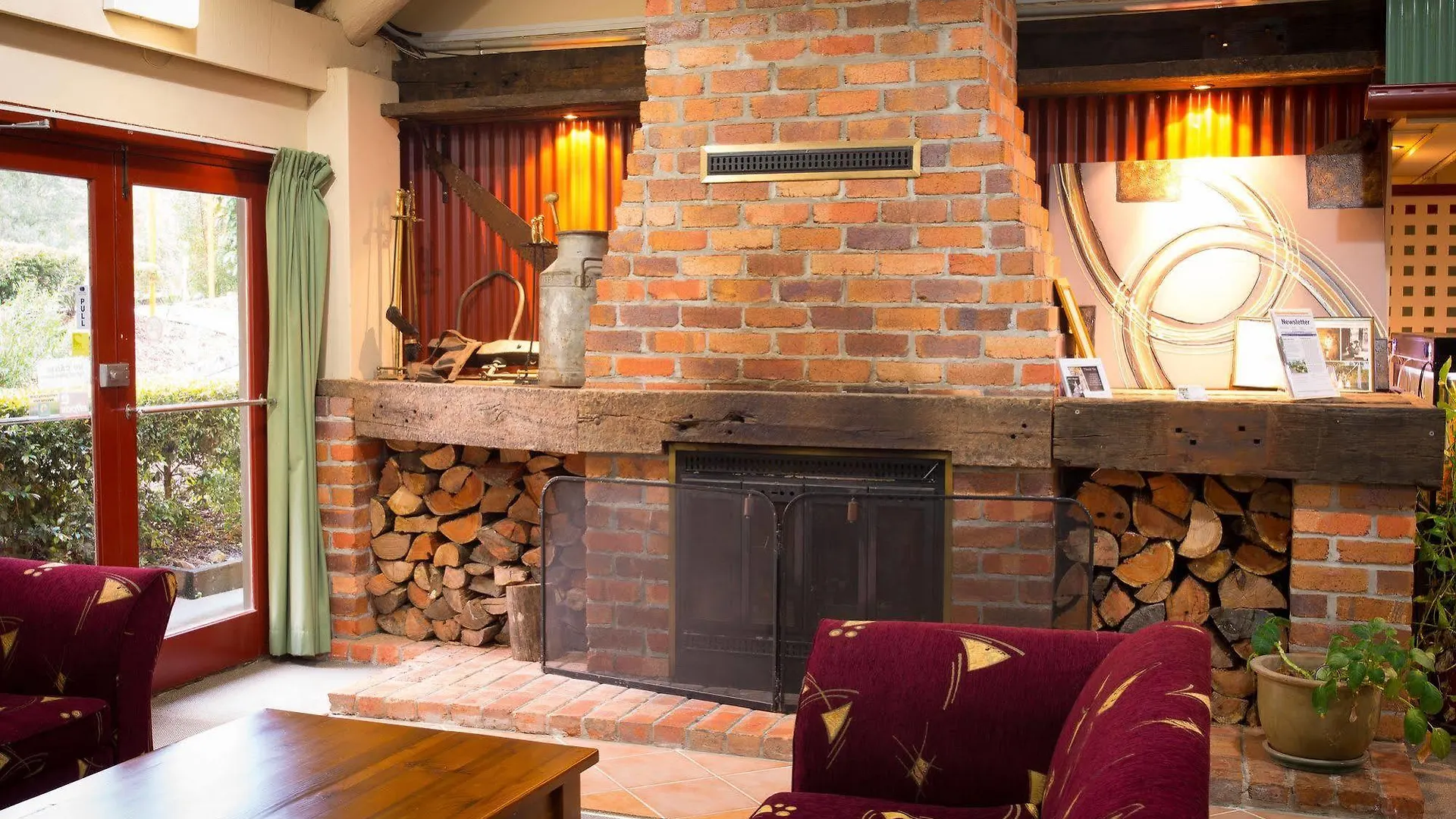Cedar Country 3*