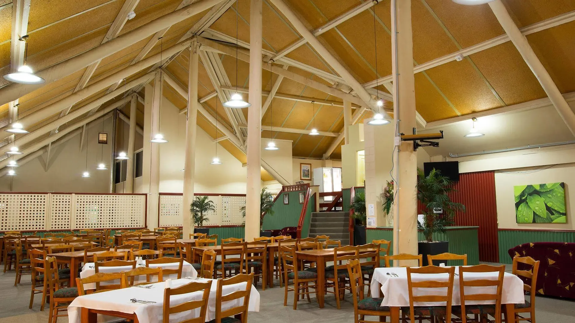 Cedar Lake Country Advancetown