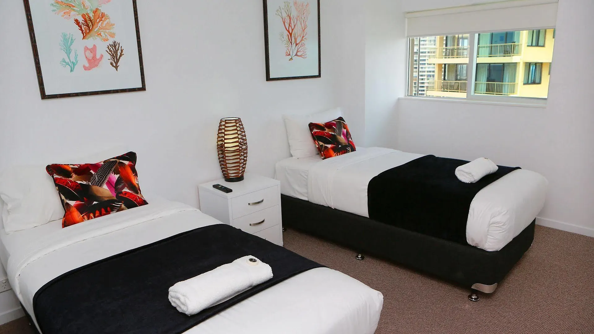 Narrowneck Court 4*
