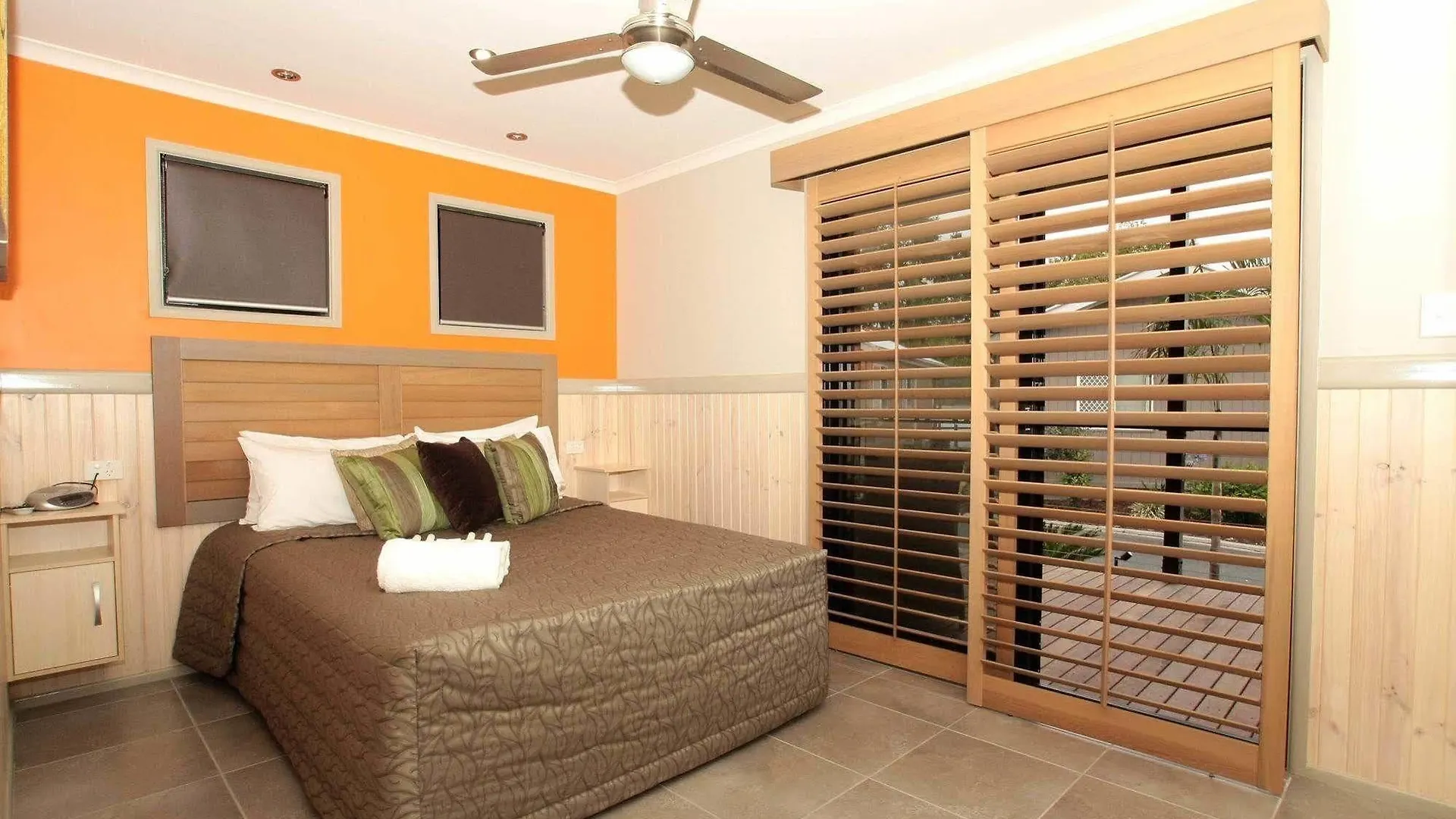 Tallebudgera Creek Tourist Park Hotel 2*