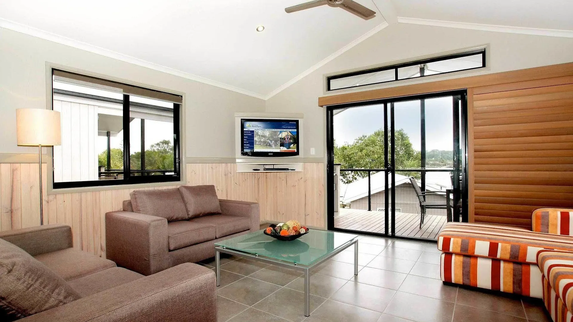 Tallebudgera Creek Tourist Park 2* Gold Coast