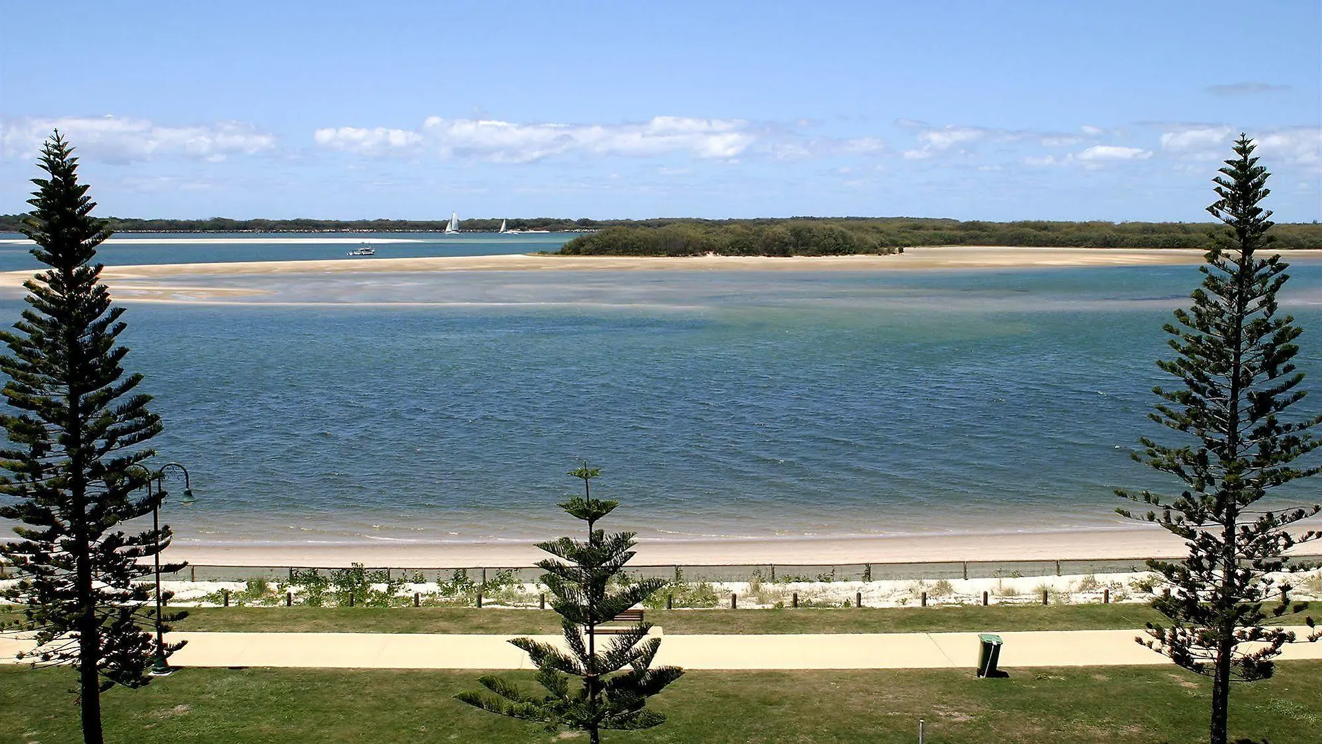 Royal Pacific 4* Gold Coast