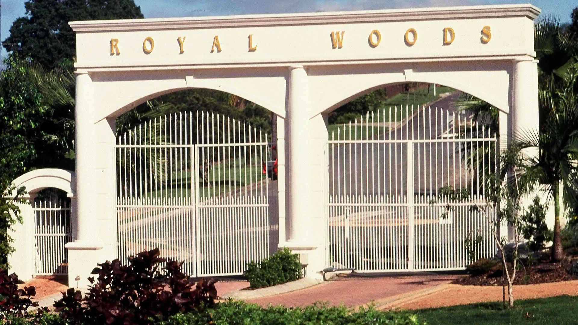 Royal Woods 4* Gold Coast