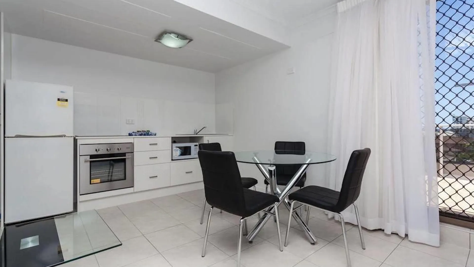 Aparthotel Broadbeach Travel 3*