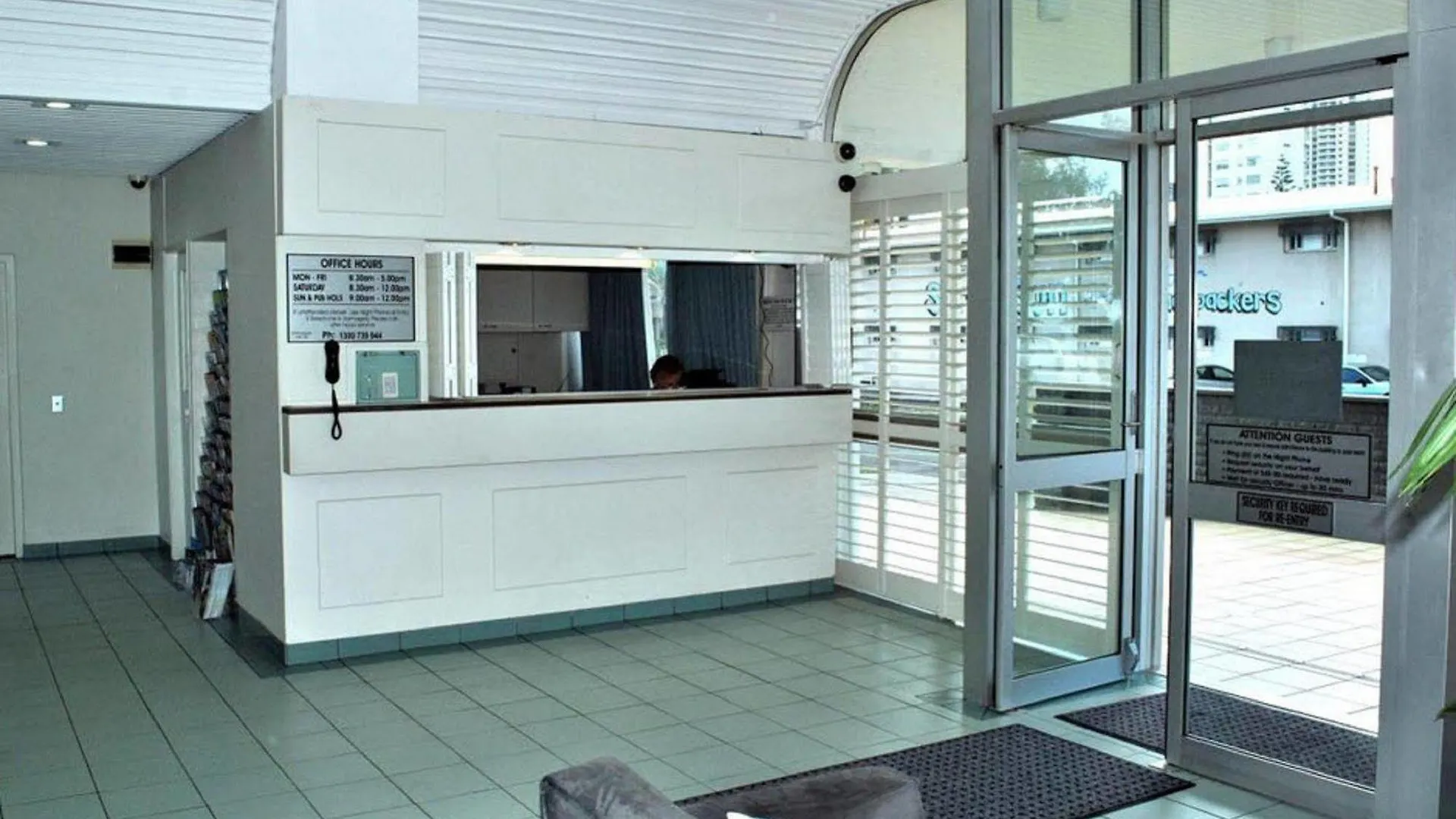 Aparthotel The Shore - Beachfront Gold Coast