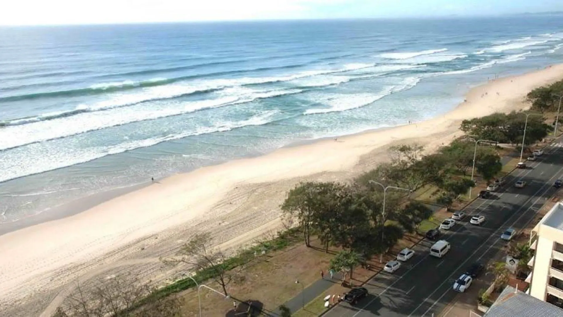 The Shore - Beachfront Aparthotel
