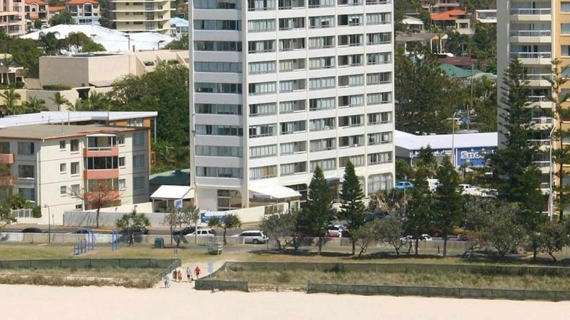 The Shore - Beachfront