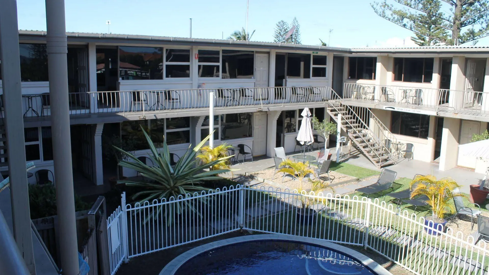 Montego Mermaid 3* Gold Coast