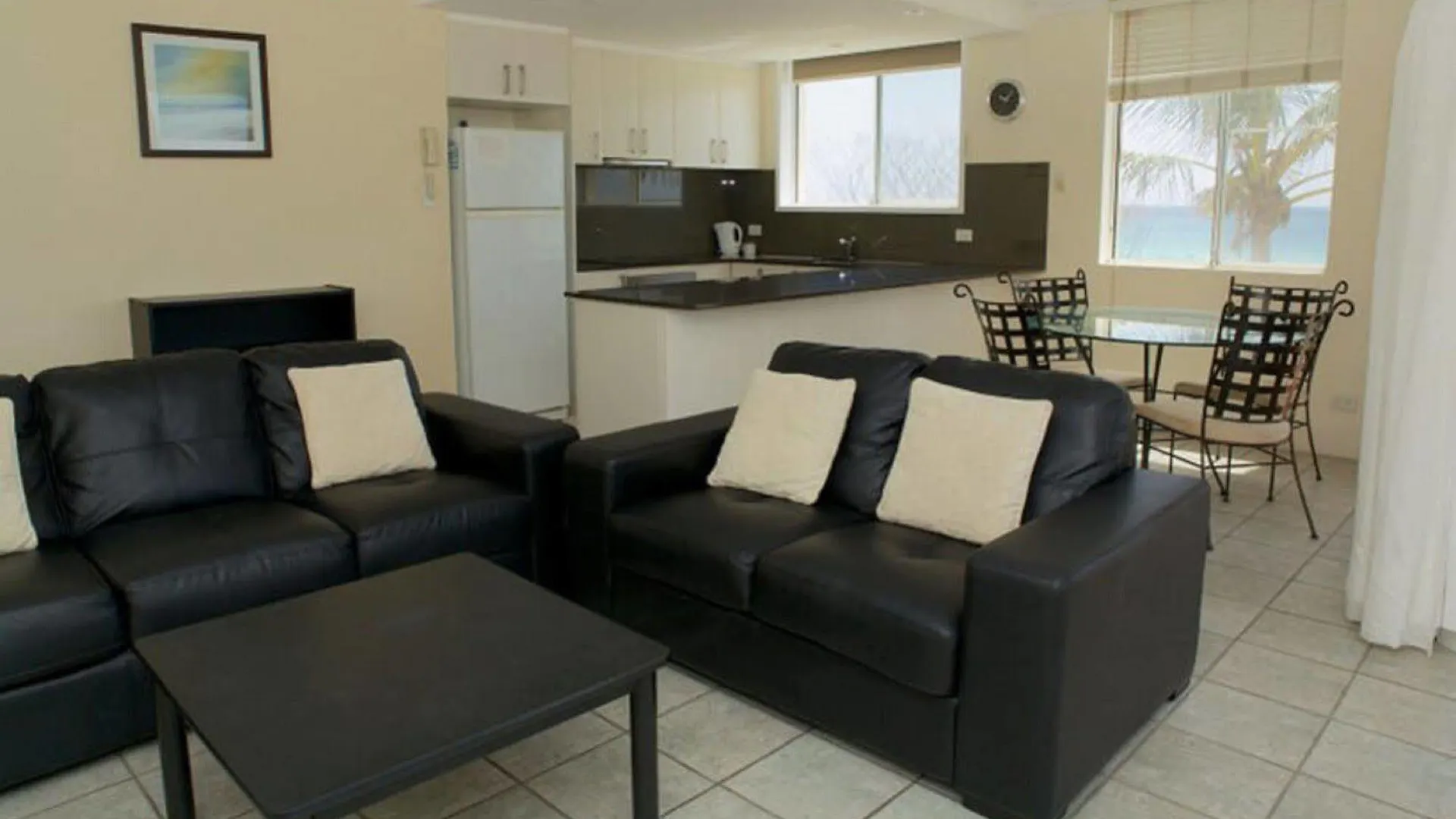 Crystal Beachfront 3* Gold Coast