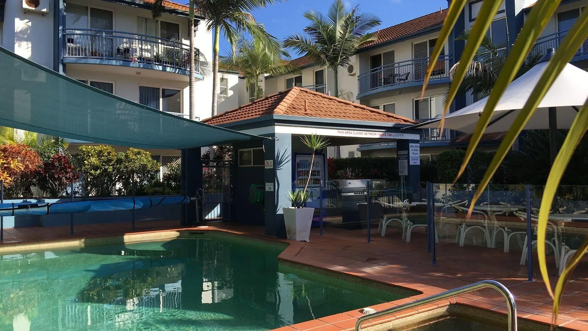 Santana Surfers Paradise