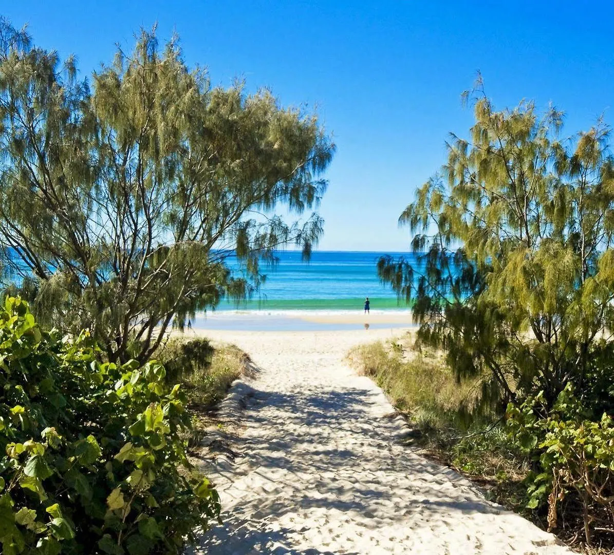 Oceanside - Absolute Beachfront Gold Coast