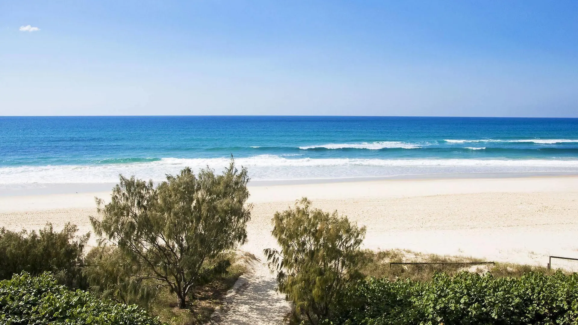 Oceanside - Absolute Beachfront Gold Coast