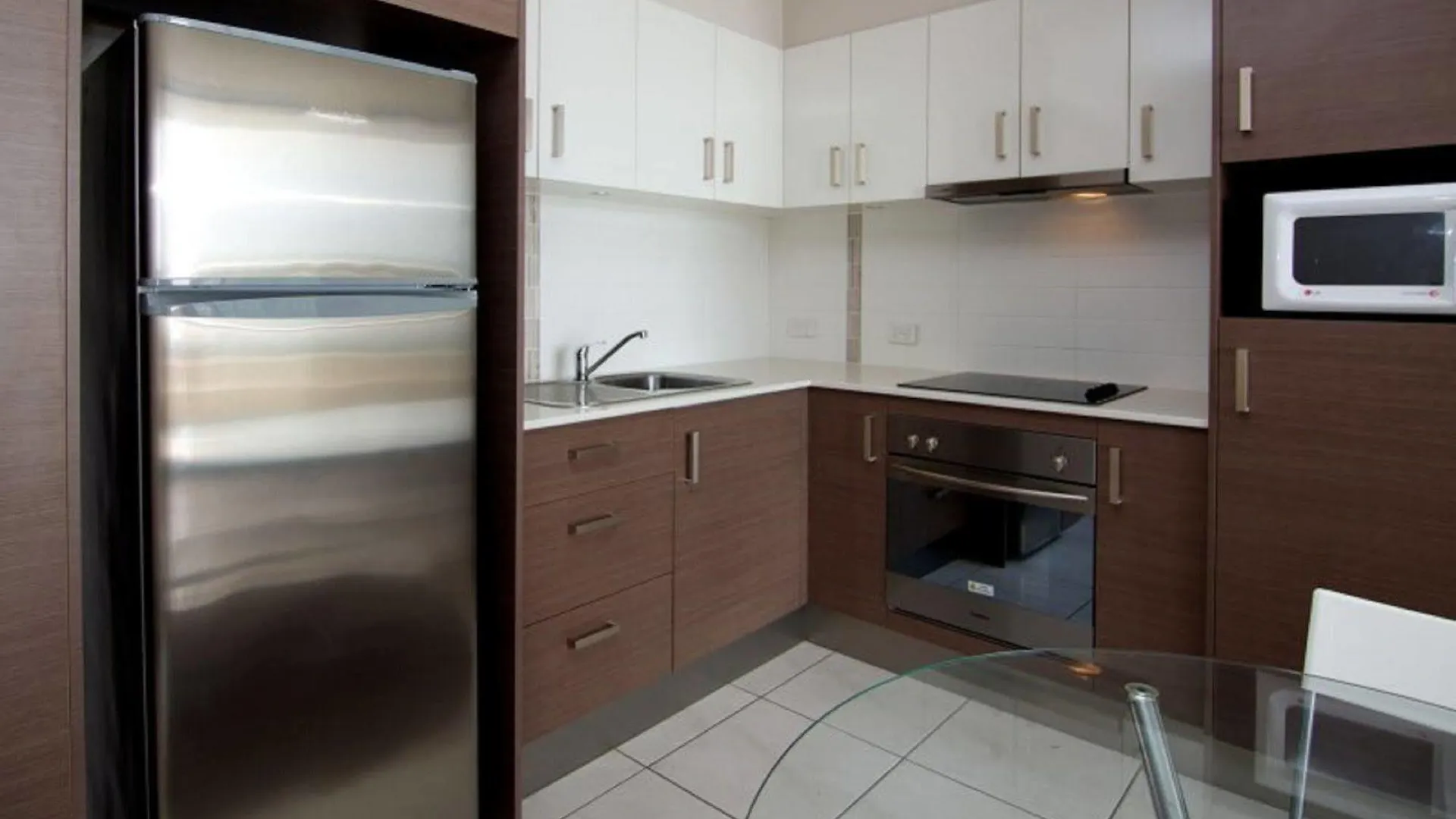 President - Absolute Beachfront 3* Gold Coast