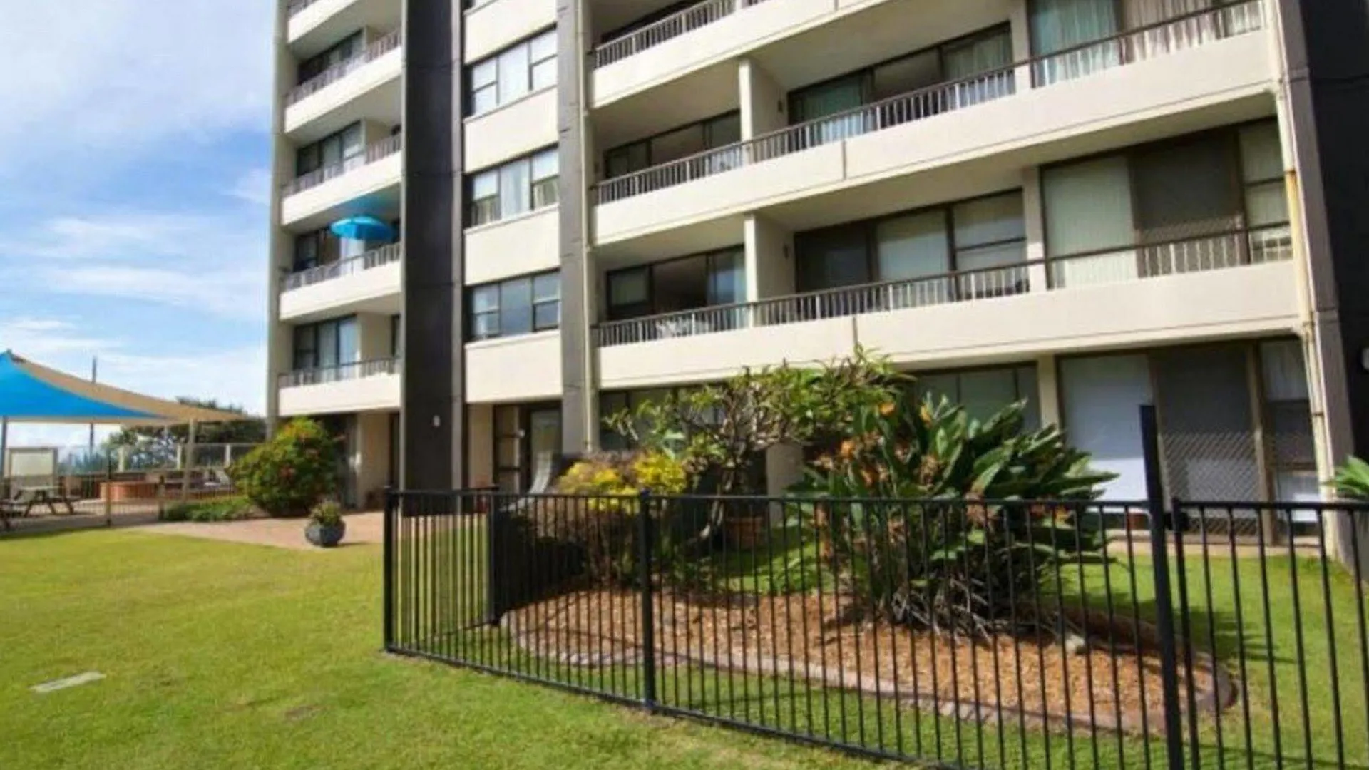 President - Absolute Beachfront Gold Coast