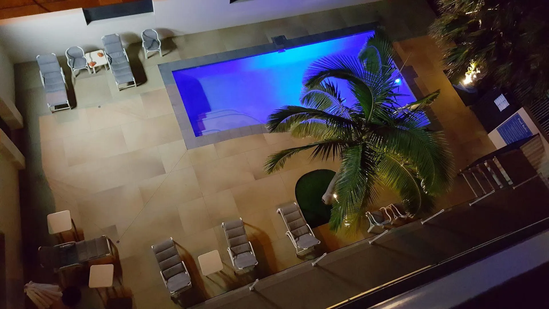 Wyuna Beachfront Apartahotel 3*