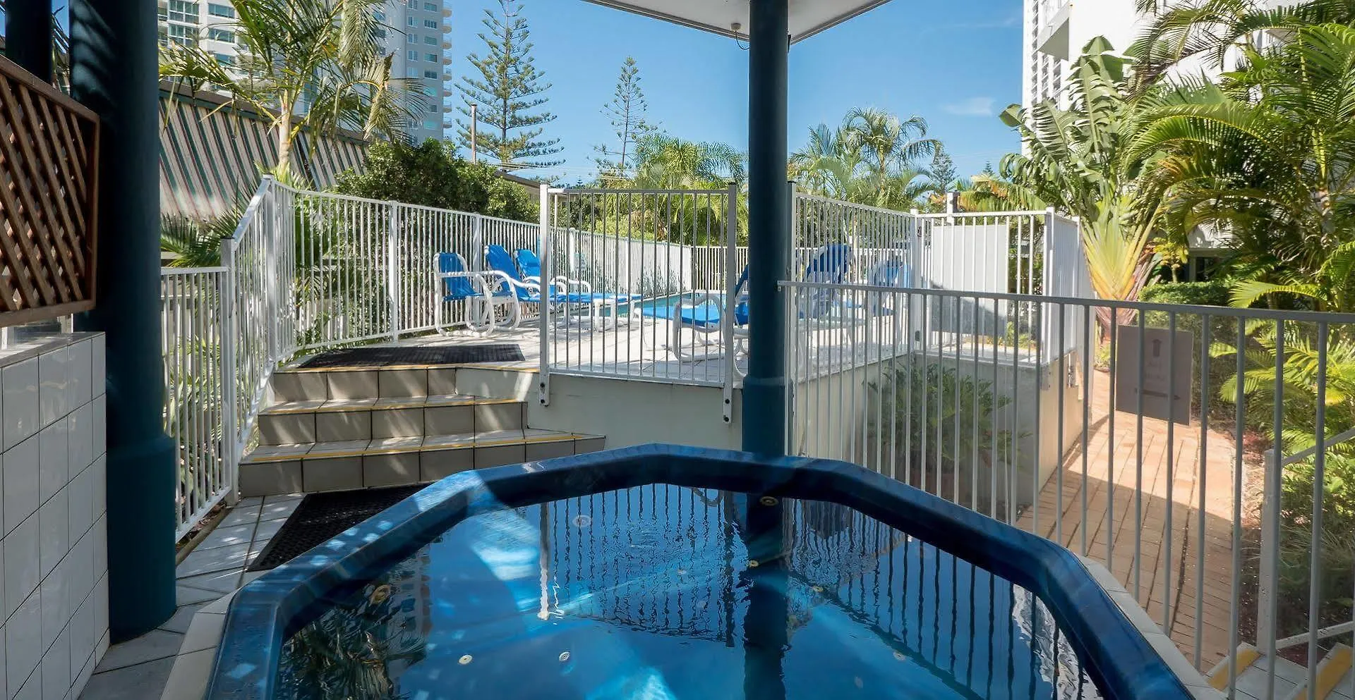 Santa Anne By The Sea Aparthotel