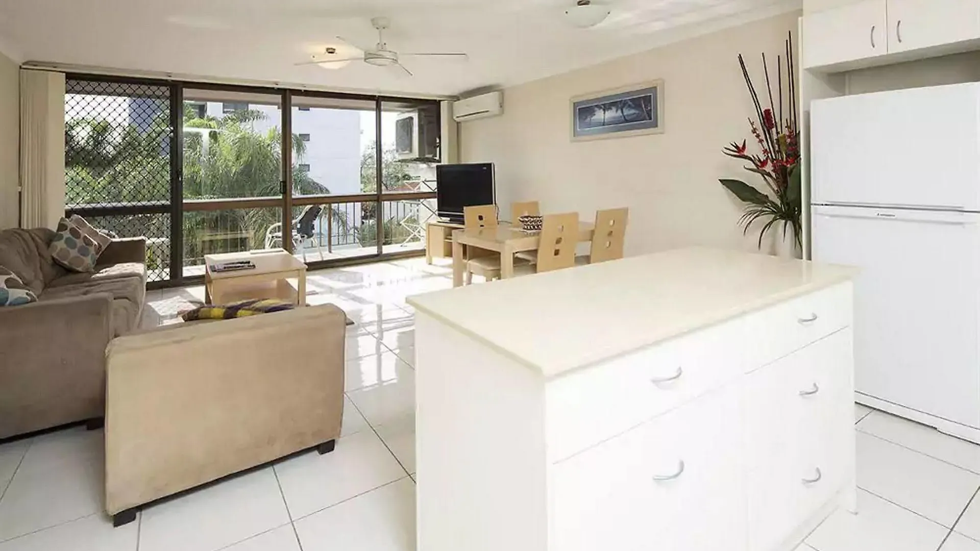 Burleigh Palms Lägenhetshotell 3*