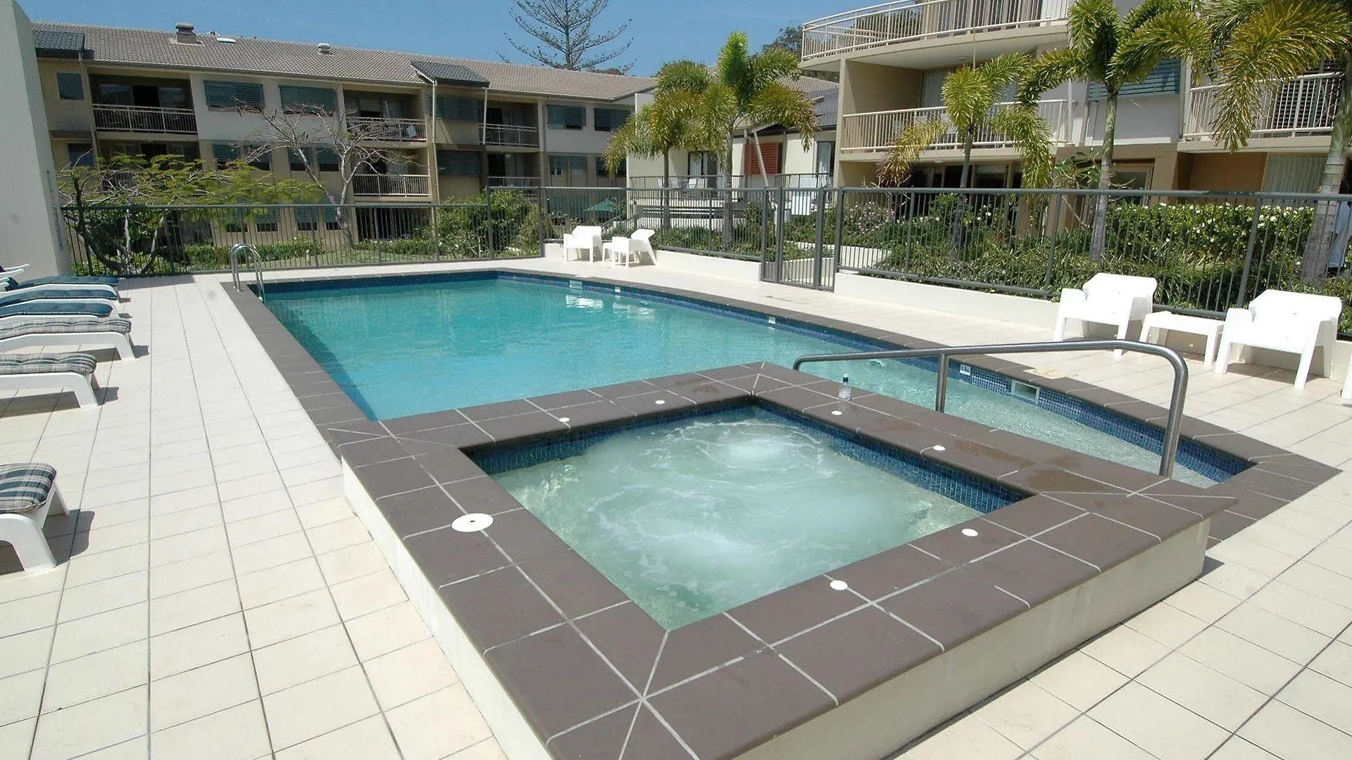 The Village At Burleigh 4* Gold Coast