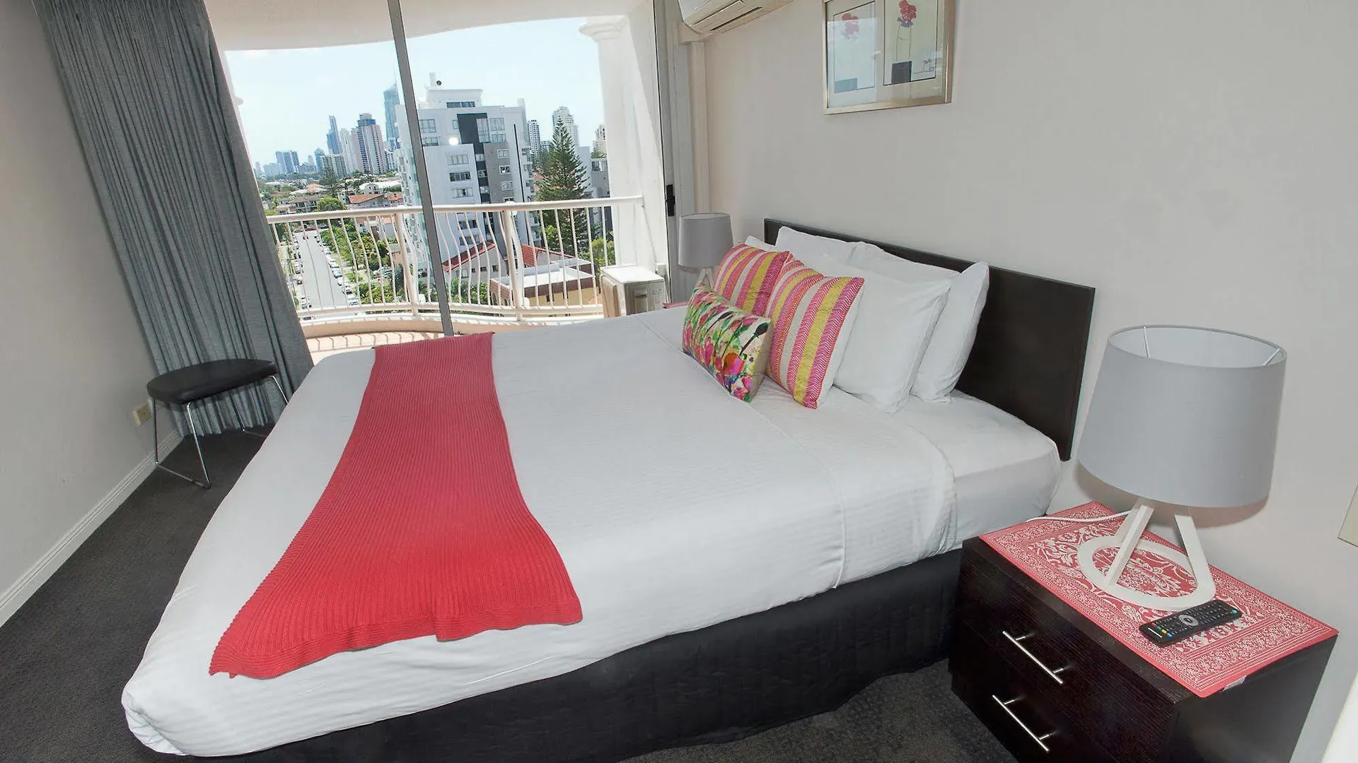Broadbeach 4*