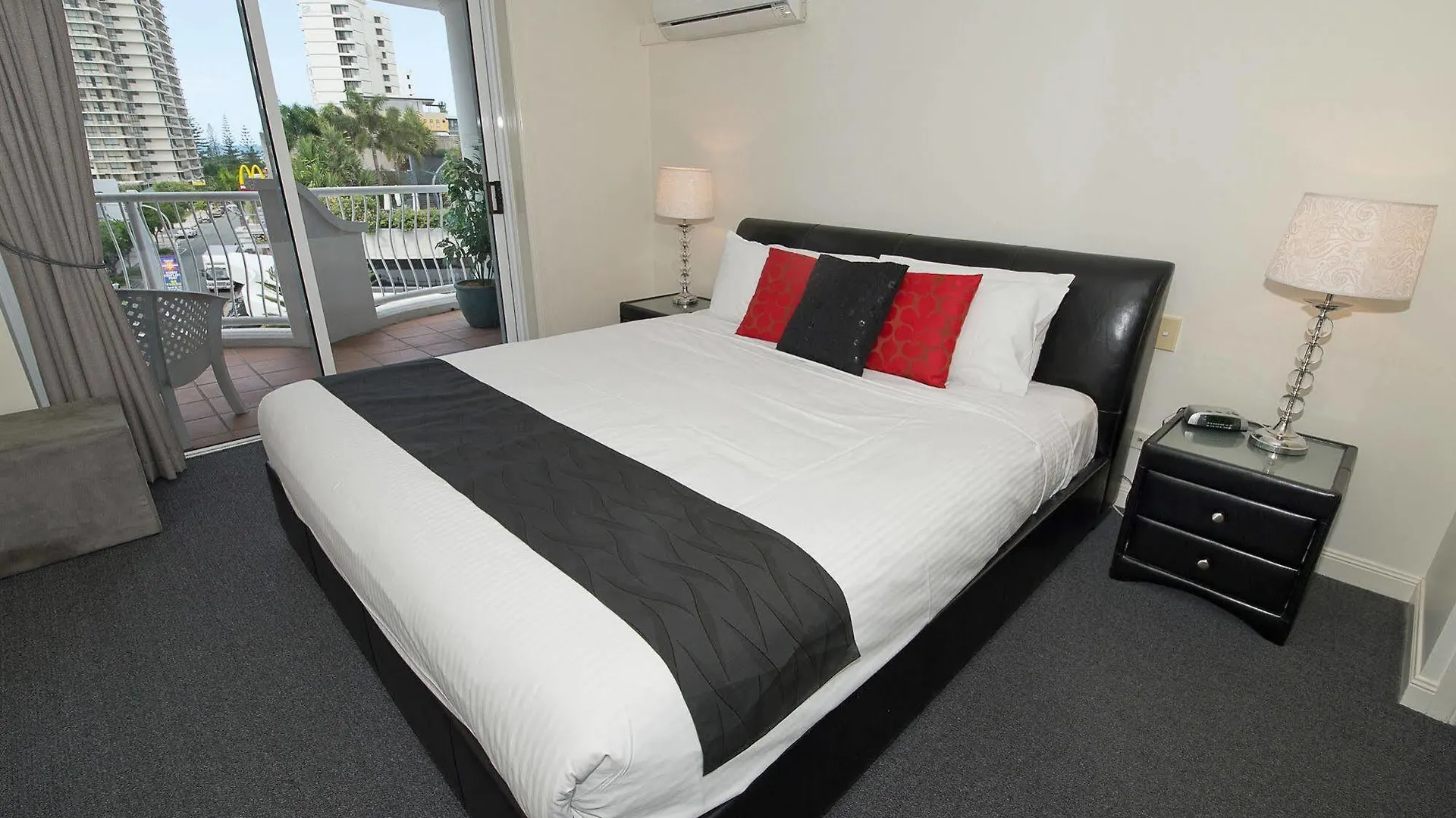 Broadbeach Aparthotel