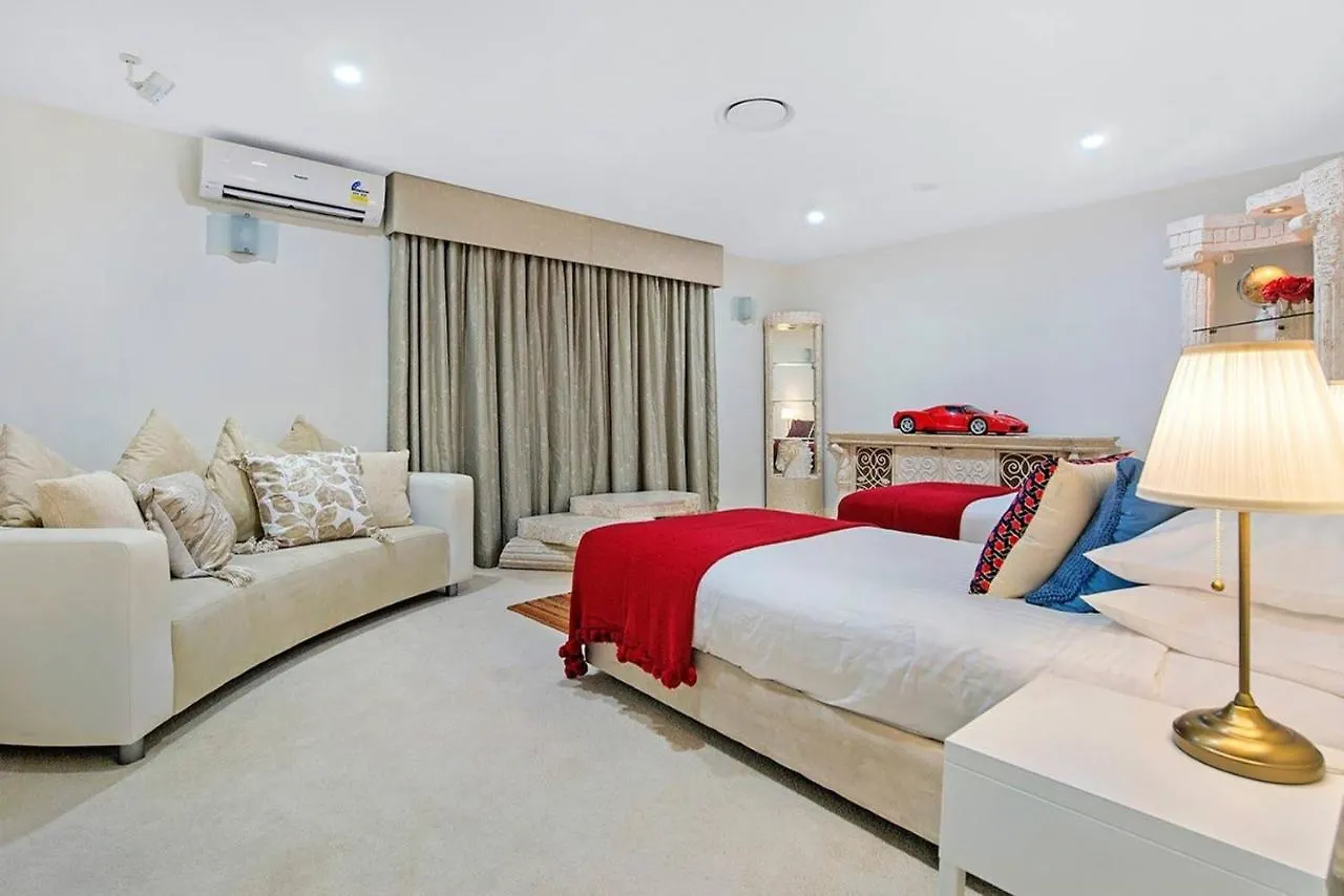 5 Million Dollar Surfers Paradise Dream Mansion بيت للعطل غولد كوست