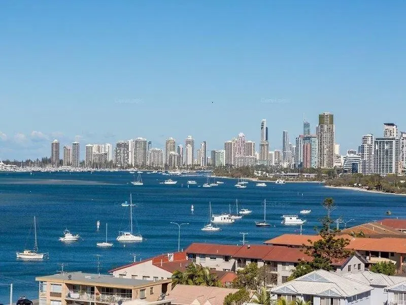 Stunning Penthouse With Rooftop Terrace Labrador Gold Coast