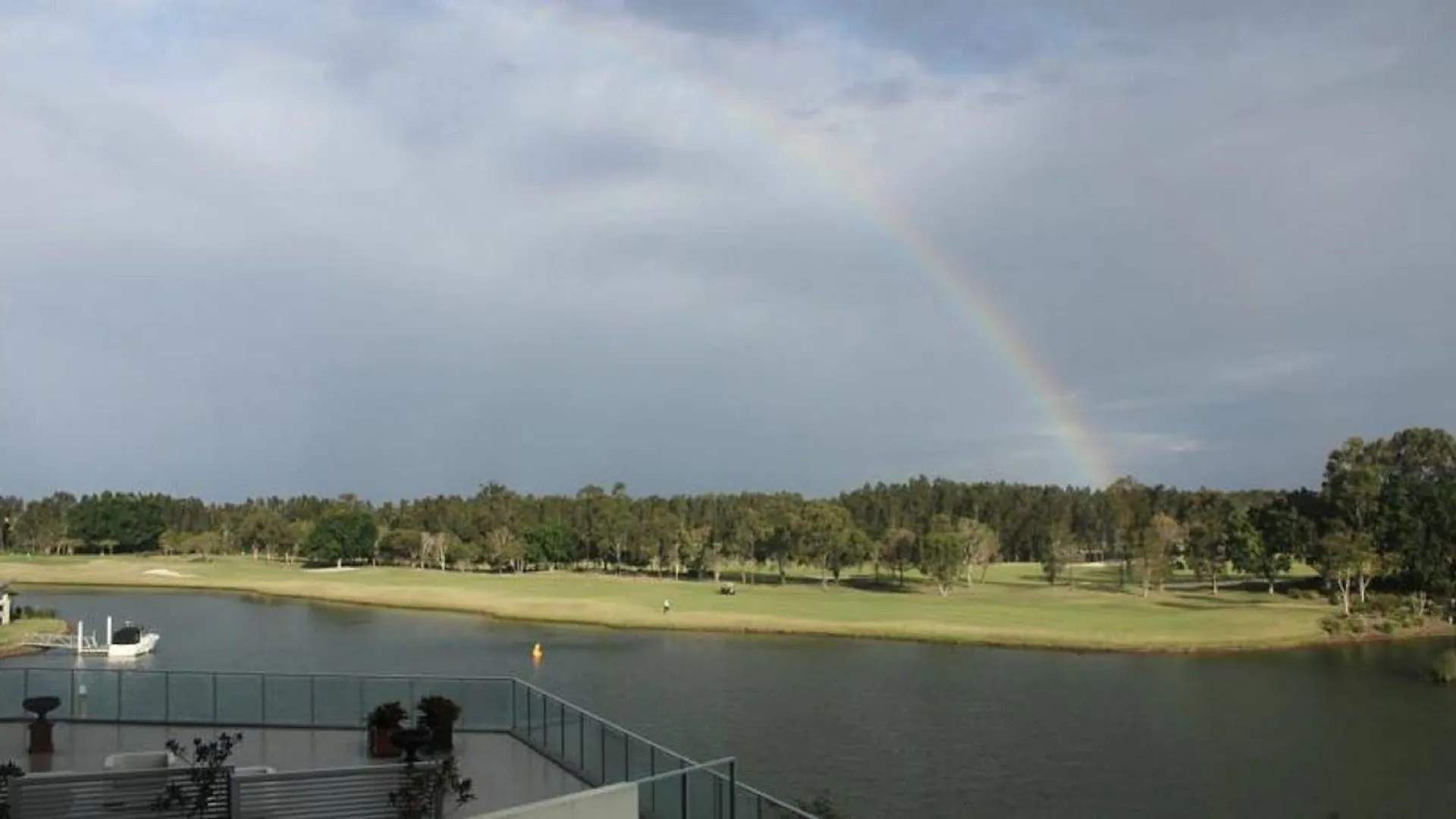 Aparthotel Signature Waterfront Gold Coast