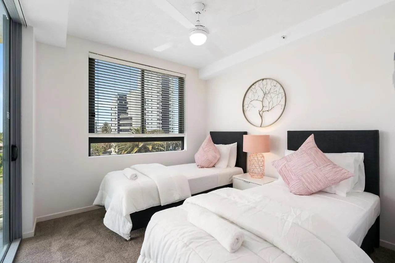 Wings Resort, And 2 Story Penthouses - We Accommodate Lägenhet Guldkusten