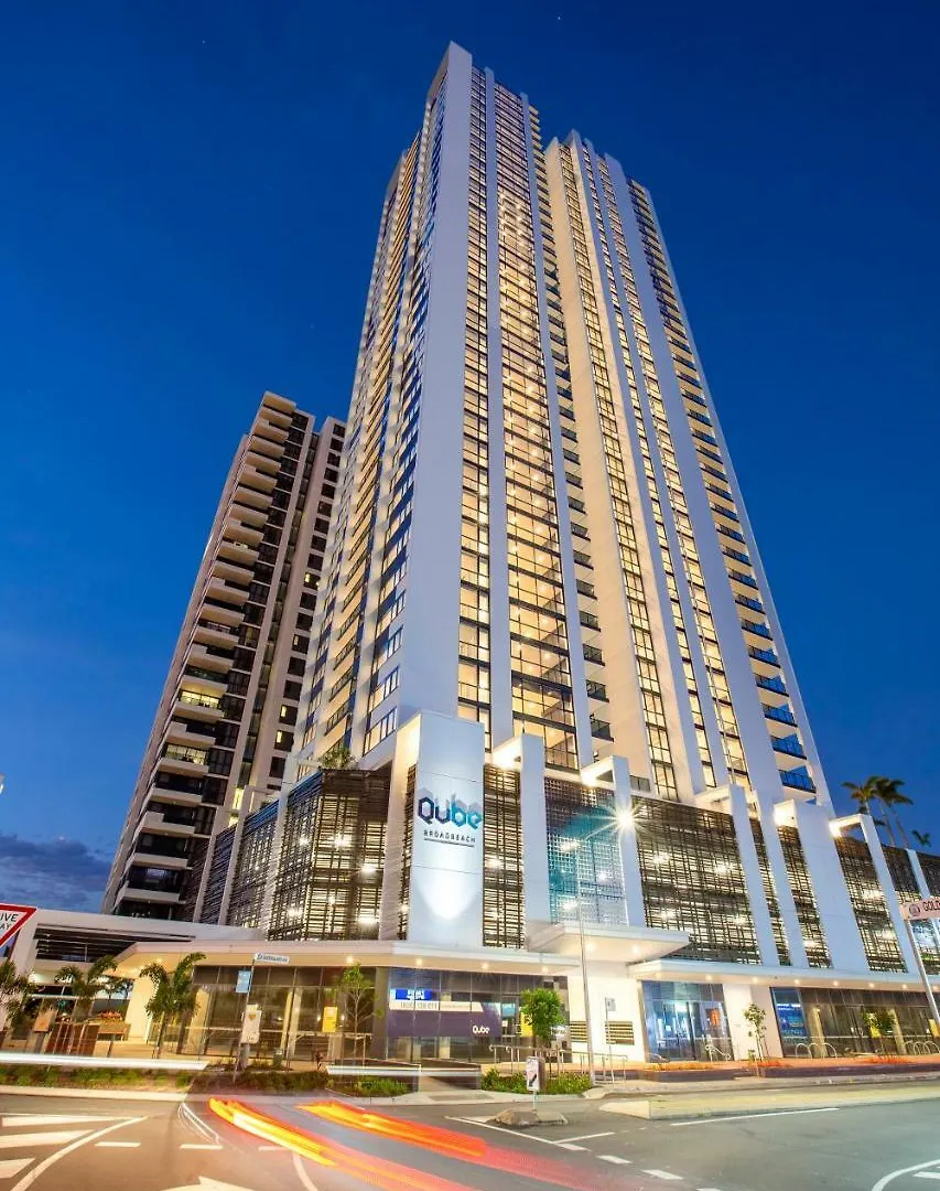 Apart Otel Qube Broadbeach