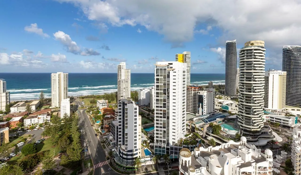Apart Otel Qube Broadbeach 4*