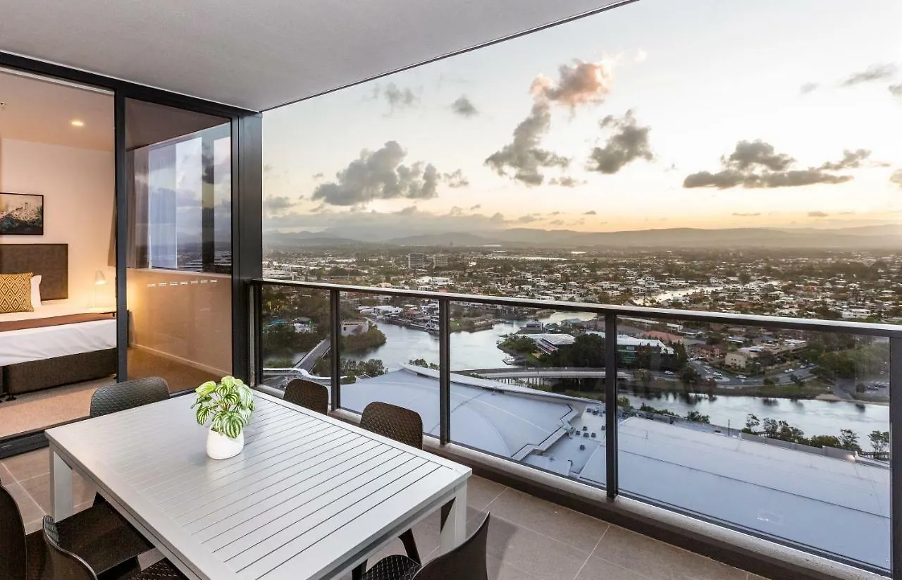 Qube Broadbeach Apart Otel Gold Coast