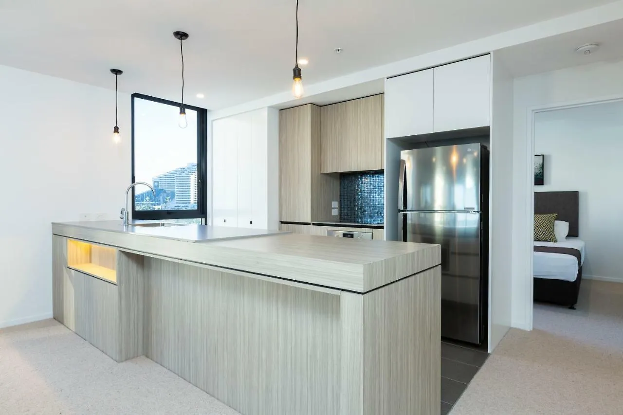 Qube Broadbeach 4* Gold Coast