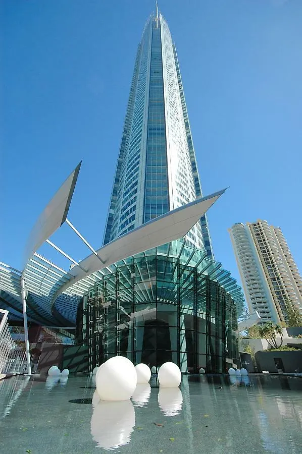 Apartment Tallest Tower Skyhomes | 9 Hamilton Avenue *