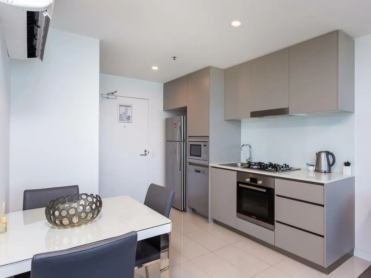Apartment Serain Residences On Surfers *