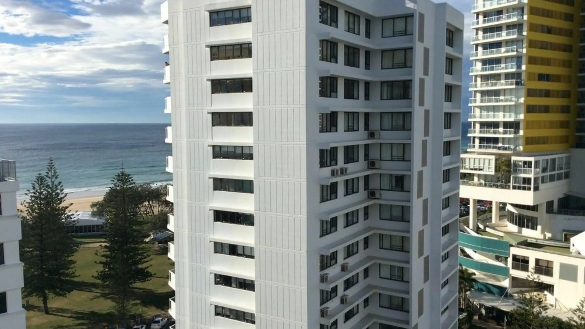Aparthotel Pacific Broadbeach 4*