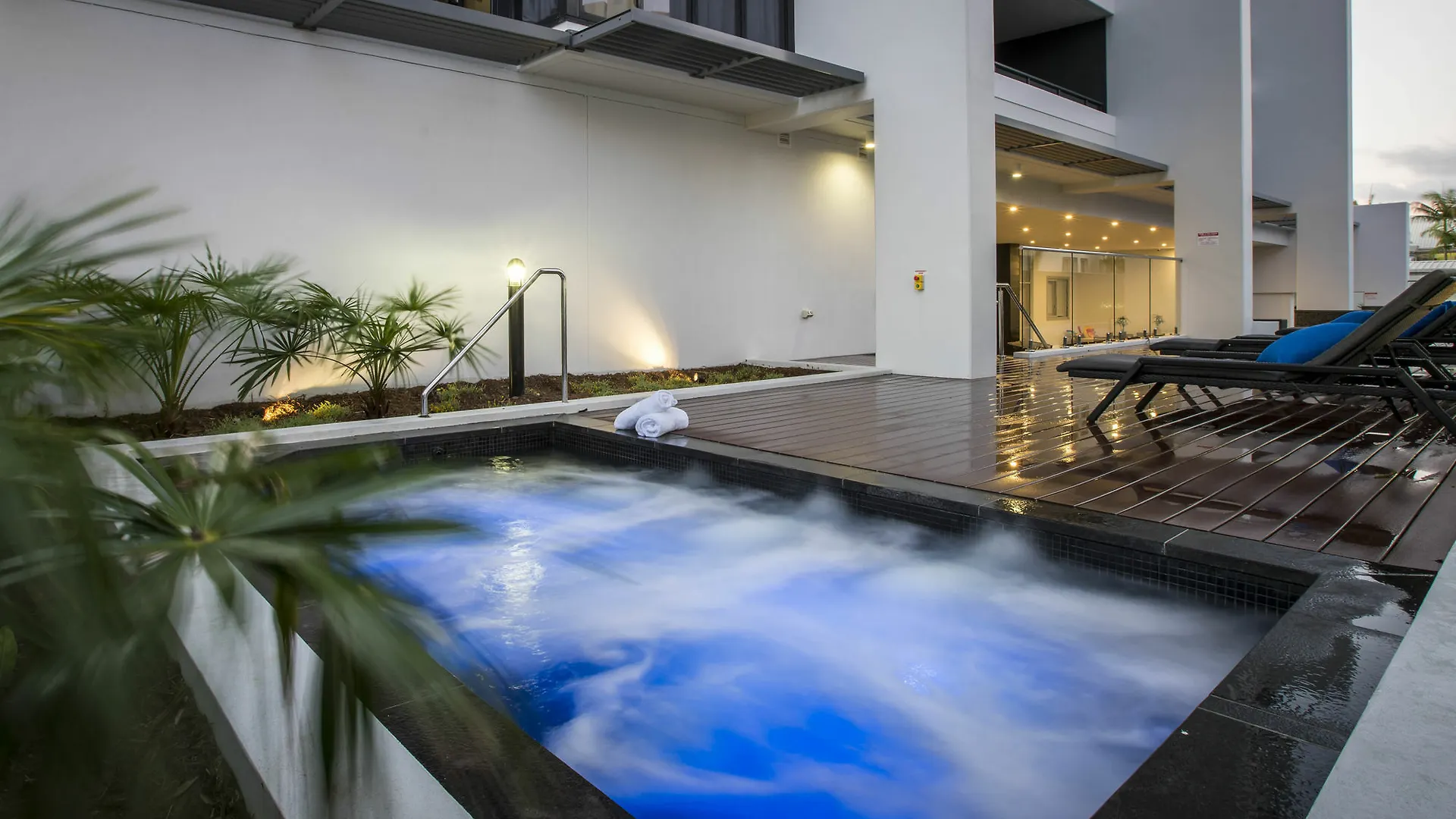 Synergy Broadbeach - Official מלון דירות