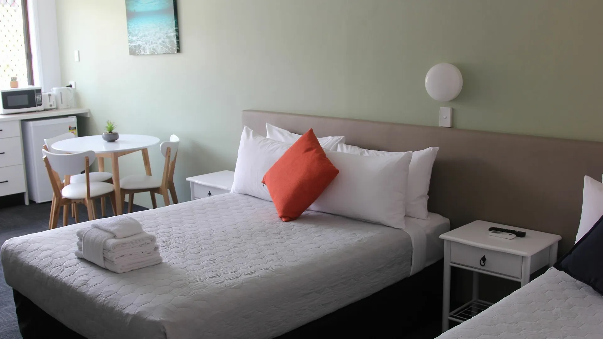 Gold Coast Inn 3*